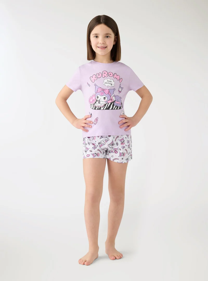 Set pigiama con maglietta e shorts con stampa Kuromi®