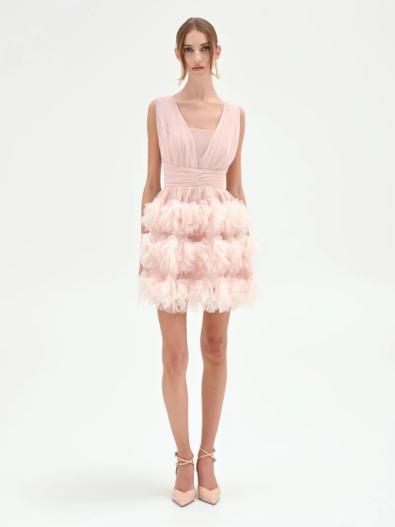 Abito corto rosa cipria con gonna in tulle