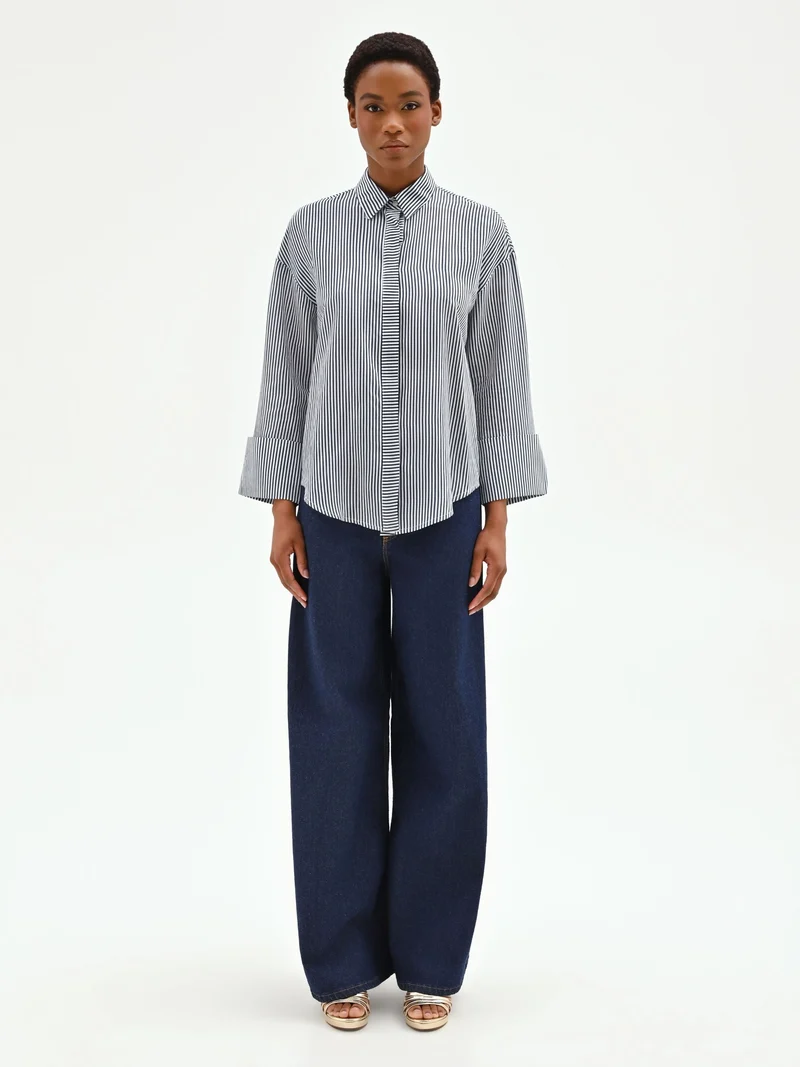 Camicia in viscosa a righe dal volume morbido