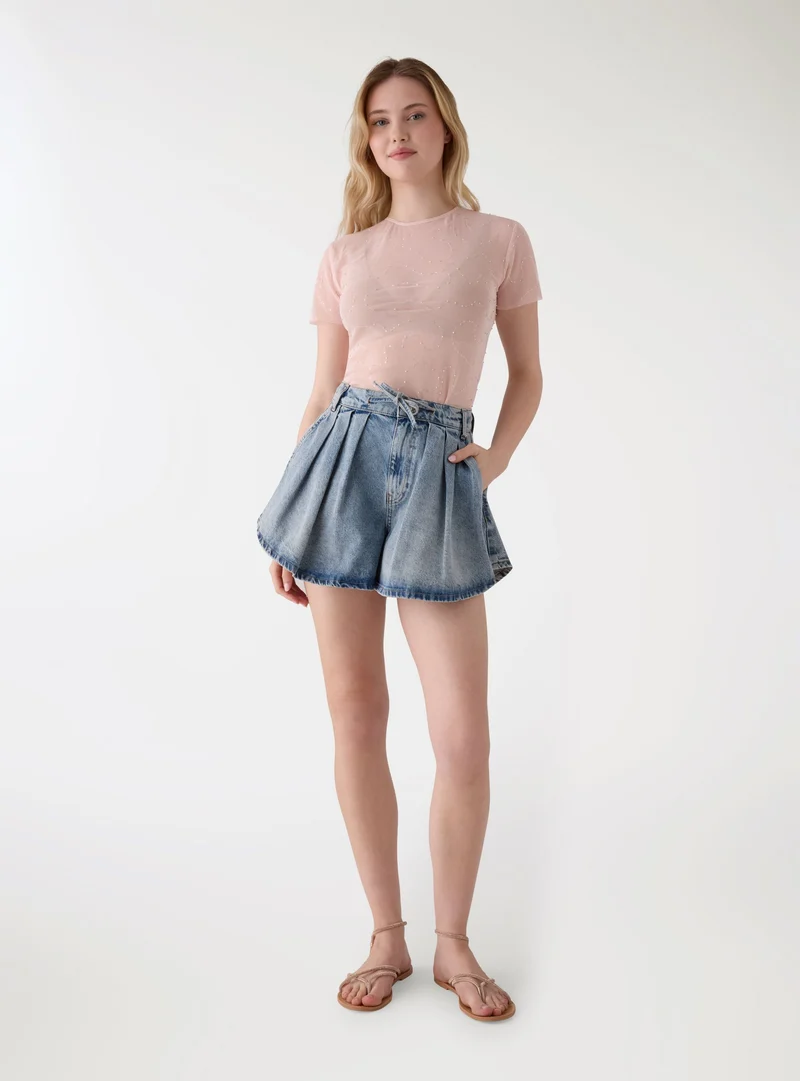 T-shirt in tulle ricamato effetto luccicante