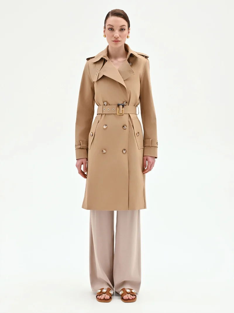 Trench doppiopetto beige con cintura
