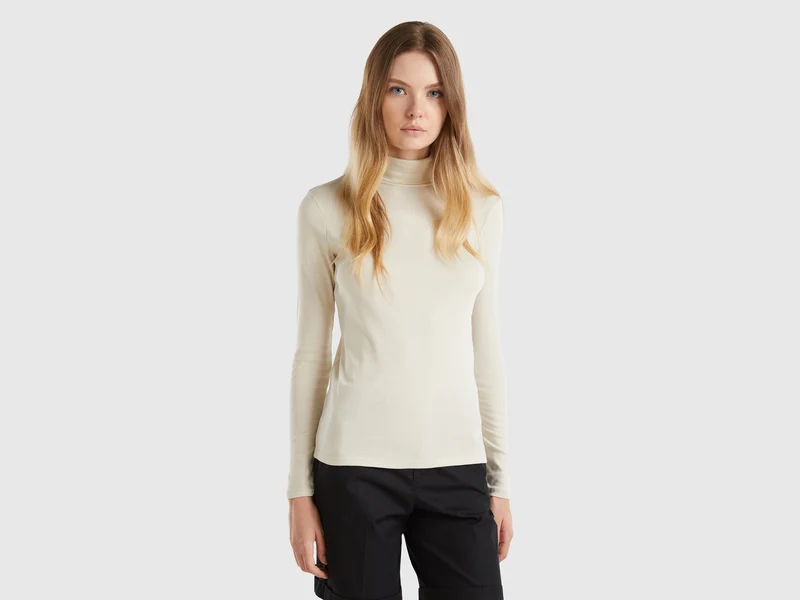 T-shirt a manica lunga con collo alto