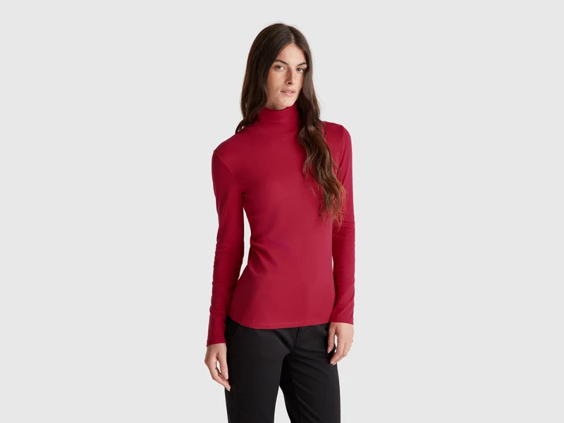 T-shirt a manica lunga con collo alto