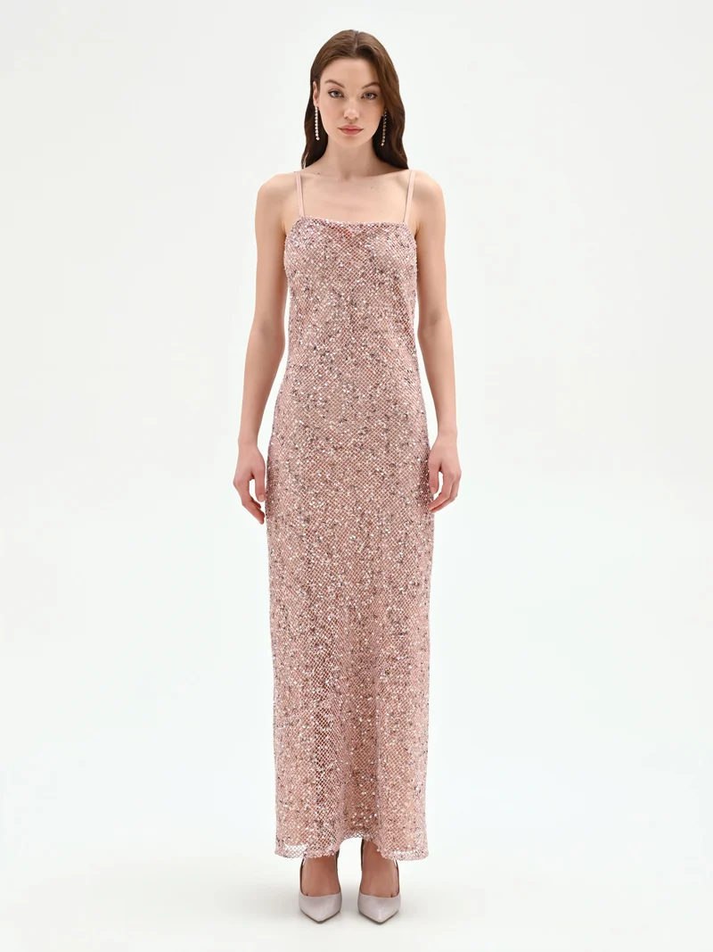 Abito lungo rosa pastello con paillettes
