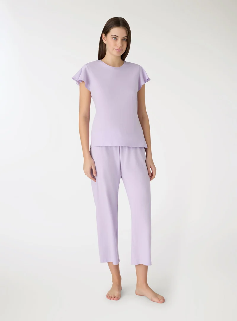 Set pigiama t-shirt e pantaloni capri