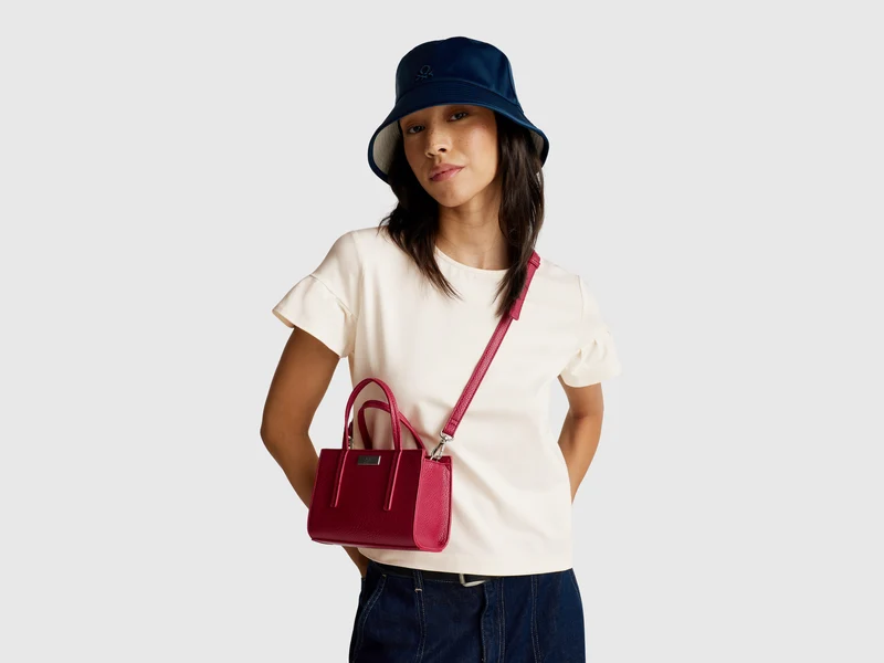 T-shirt con manica rouches