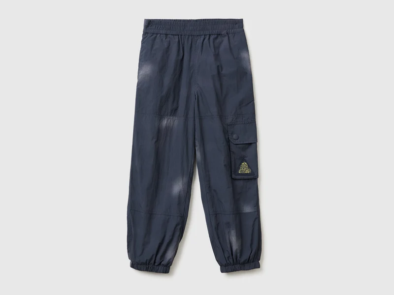 Joggers in nylon