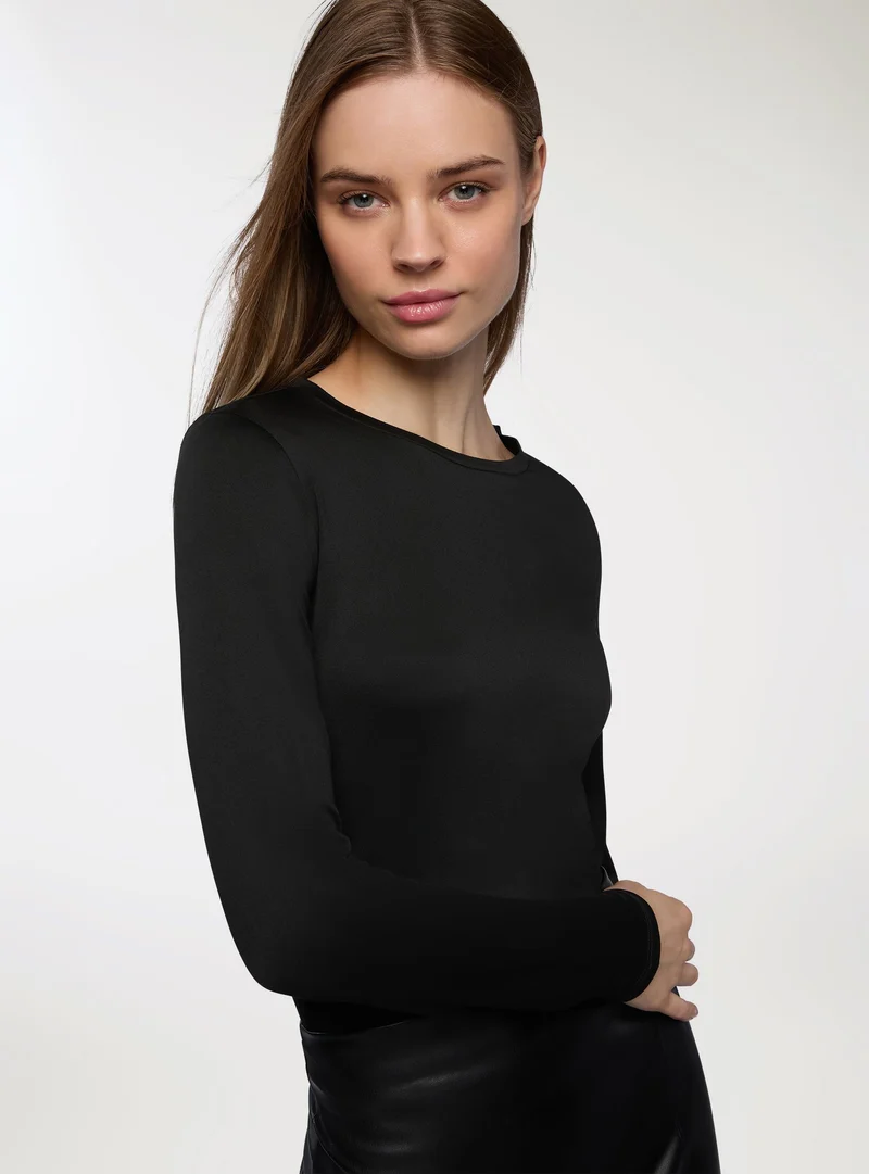 T-shirt basic tessuto caldo