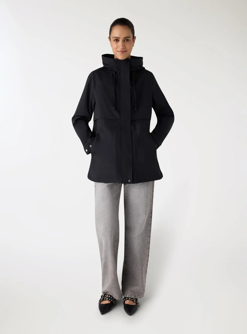 Giacca con cappuccio e coulisse