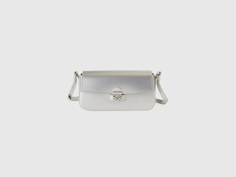Borsa baguette effetto vernice
