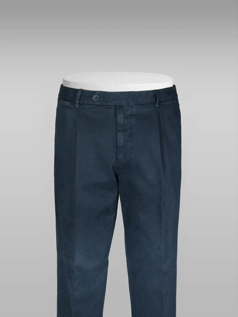 Dark blue cotton elastan sport trousers 1 pleat