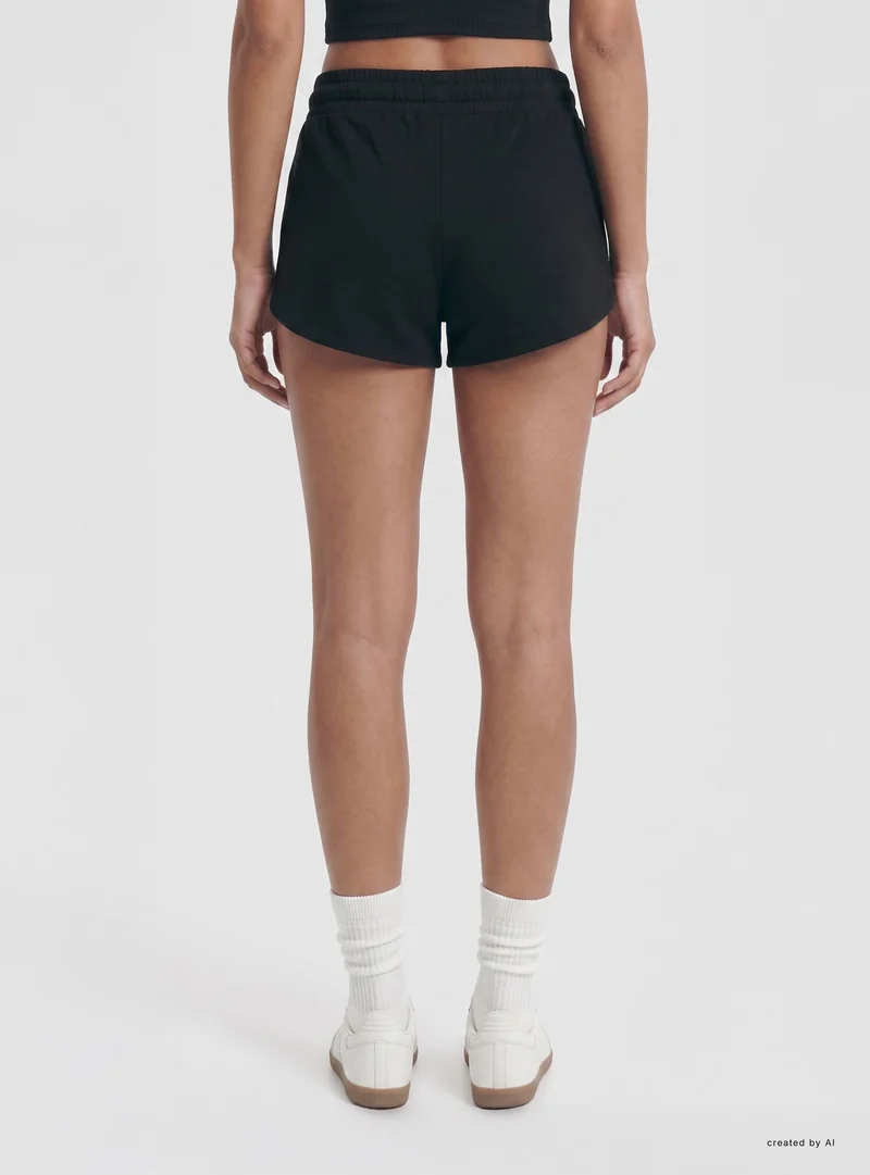 Pantaloni tuta corti con coulisse