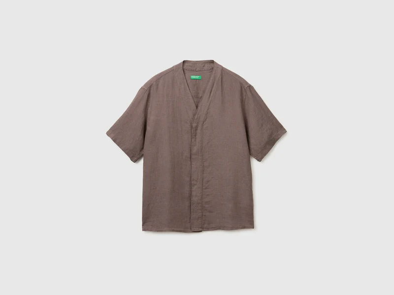 Camicia scollo a V in puro lino