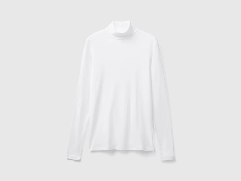 T-shirt a manica lunga con collo alto