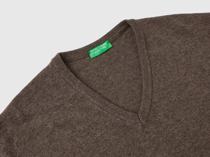 Maglia scollo a V grigio in pura lana Merino