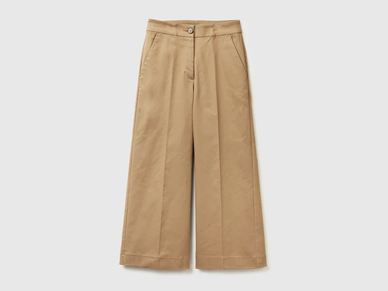 Pantaloni ampi a vita alta