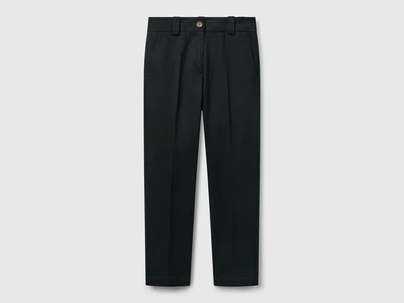 Pantaloni slim fit