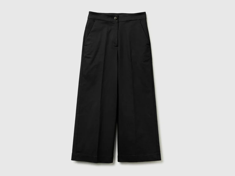 Pantaloni ampi a vita alta
