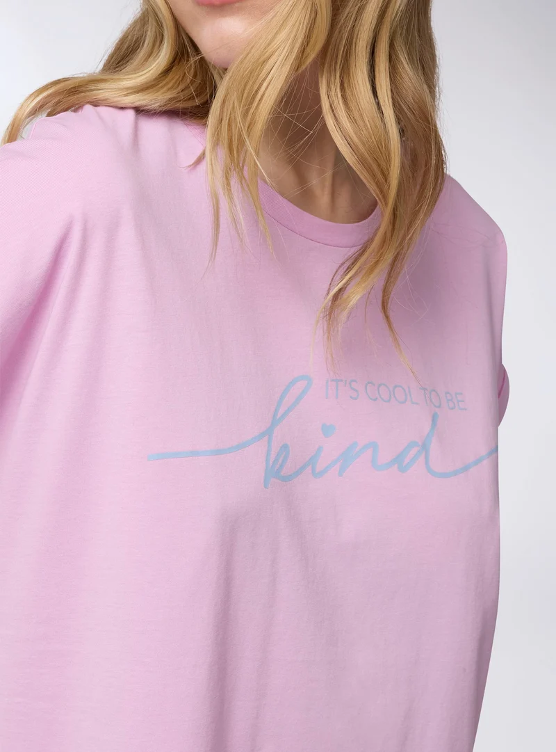 T-shirt maxi del pigiama stondata con scritta