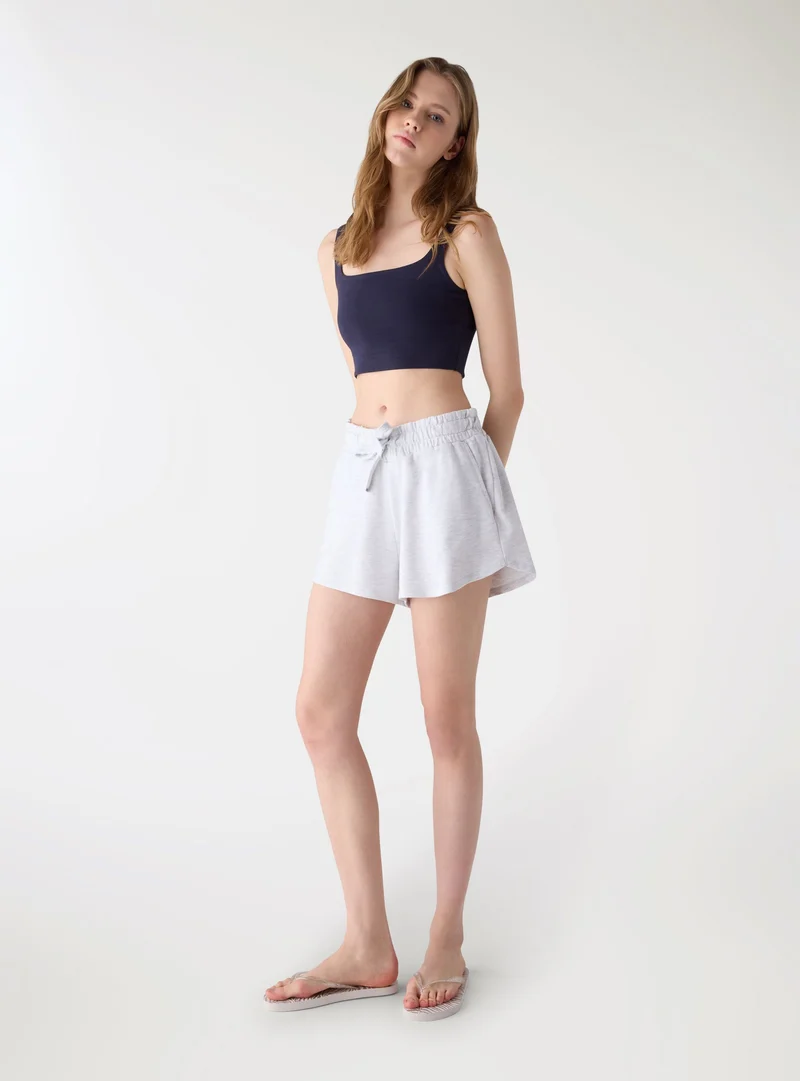 Pantaloni tuta corti con coulisse