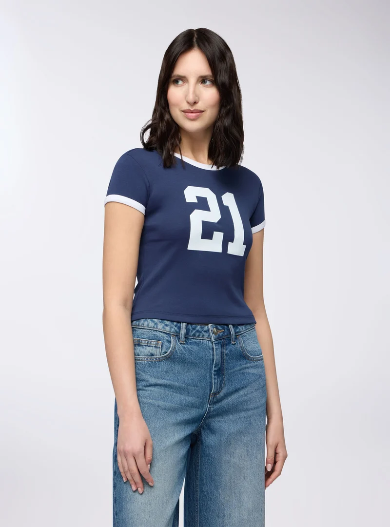 T-shirt con stampa numerica