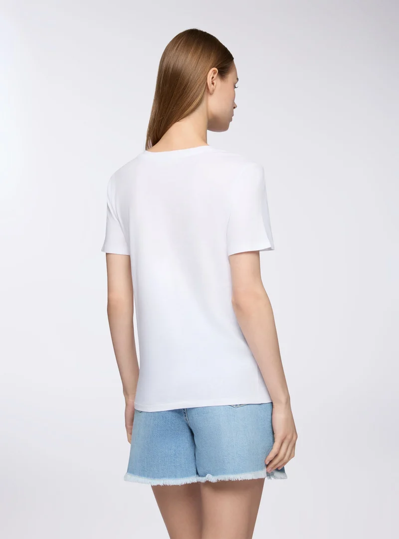 T-shirt con scritta divertente ricamata