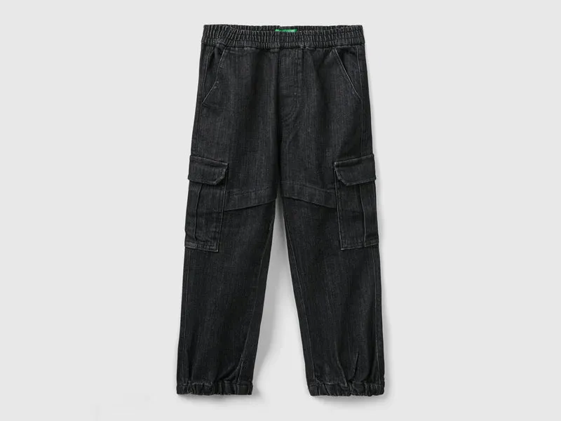 Jeans con tasconi jogger fit