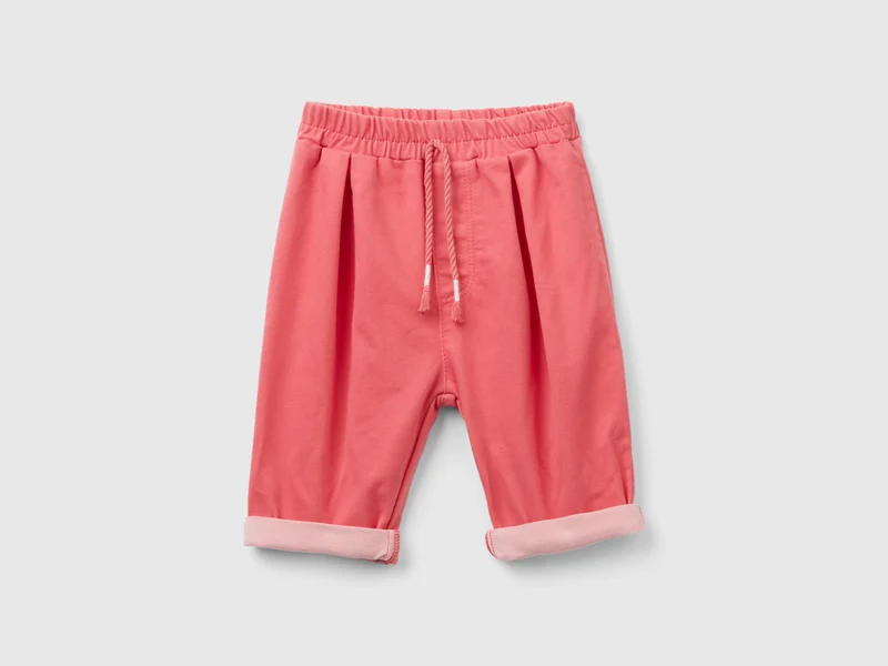 Pantaloni super stretch con coulisse