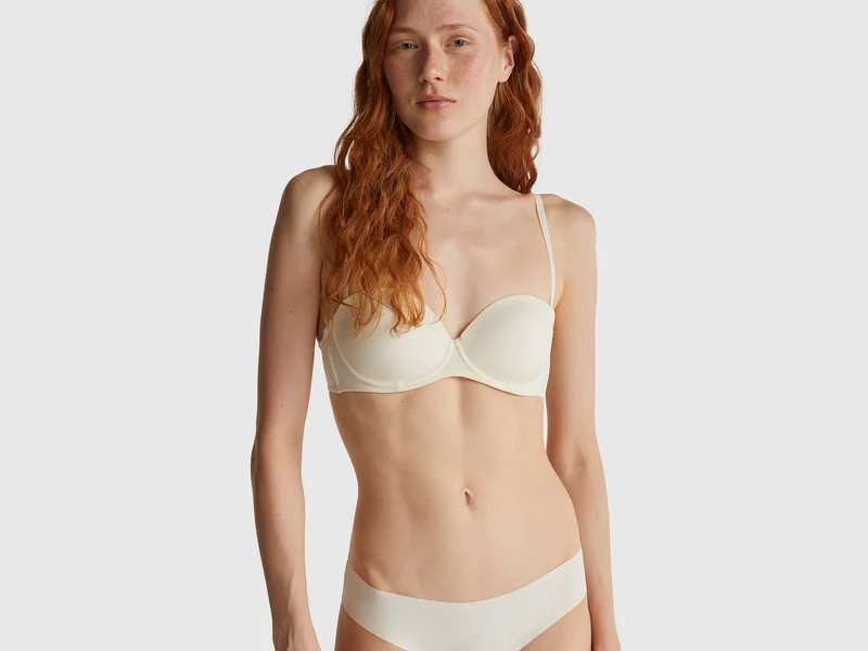 Reggiseno con spalline rimovibili
