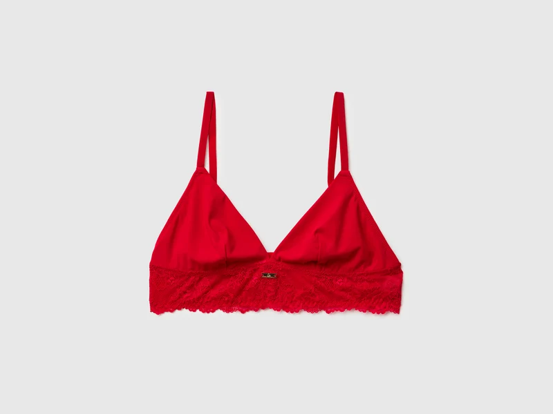 Reggiseno rosso a triangolo con pizzo