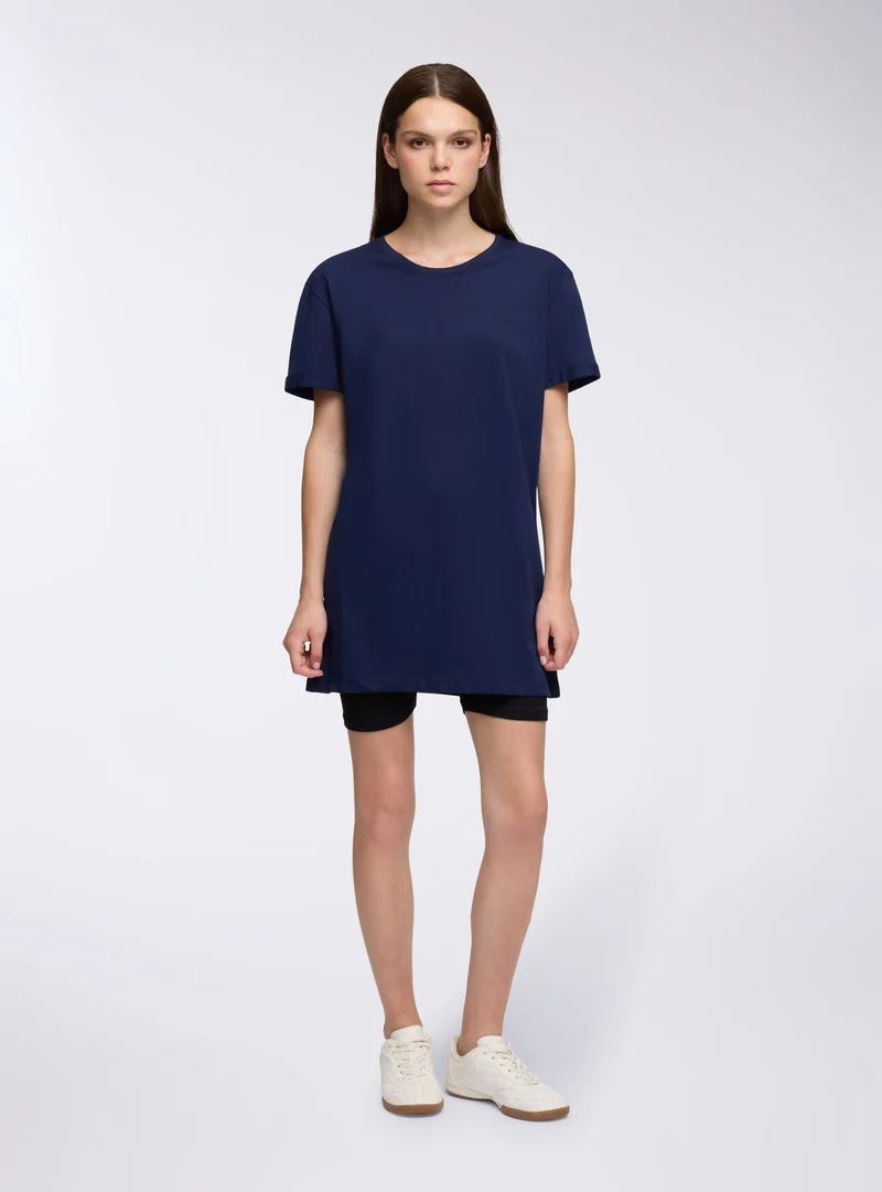 T-shirt maxi over a tinta unita