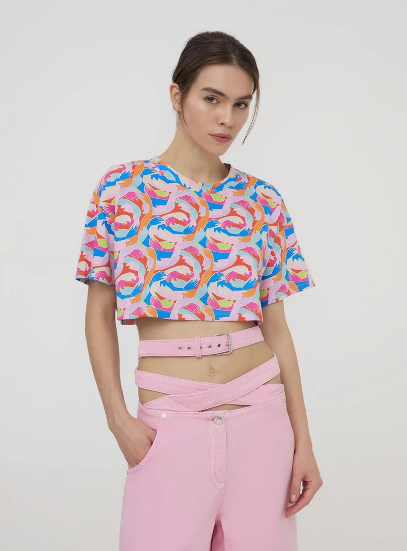 T-shirt crop a fantasia abbraccio TRNPOPLAB
