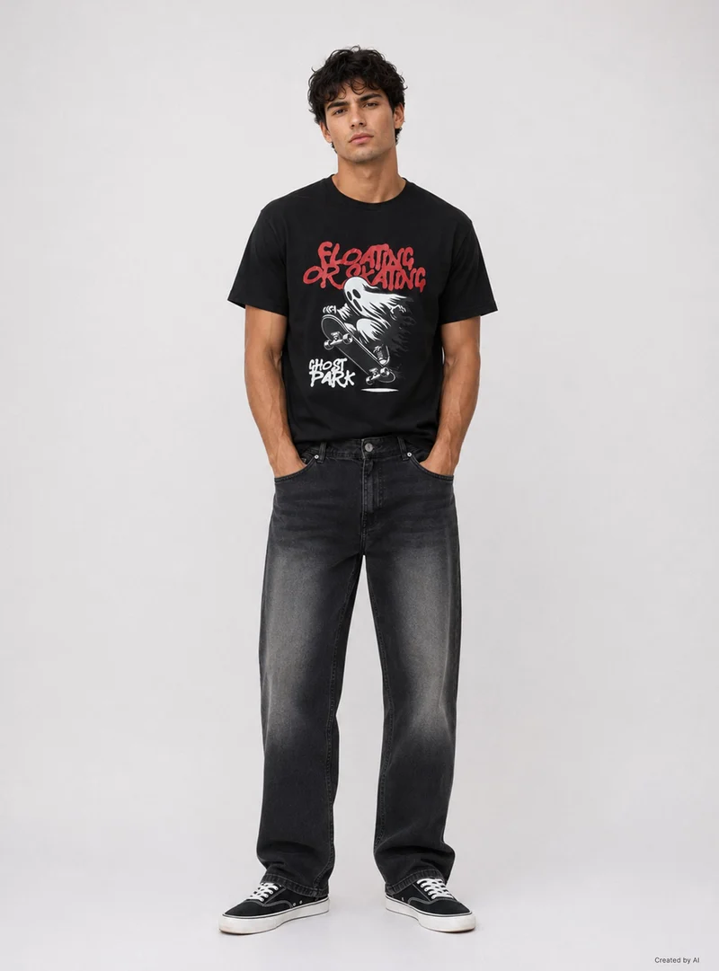 T-shirt con stampa simpatica con fantasma