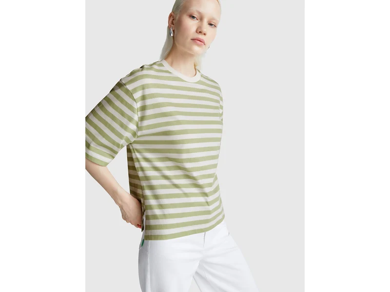 T-shirt a righe over fit