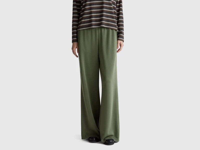 Pantaloni ampi in felpa