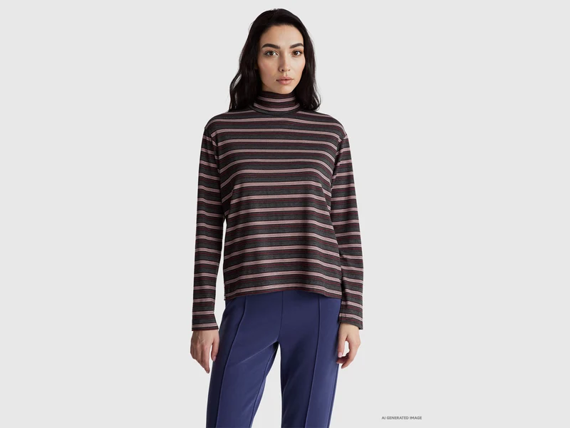 T-shirt lupetto a righe
