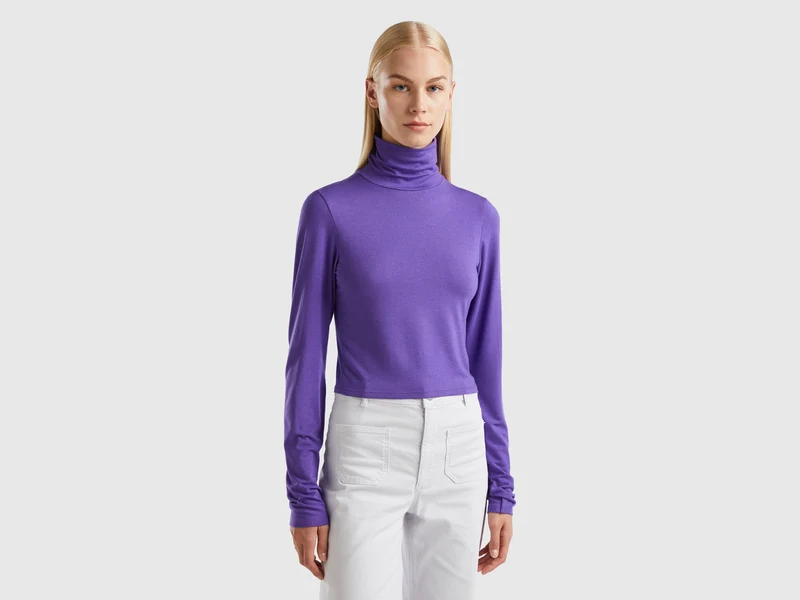 T-shirt con collo alto
