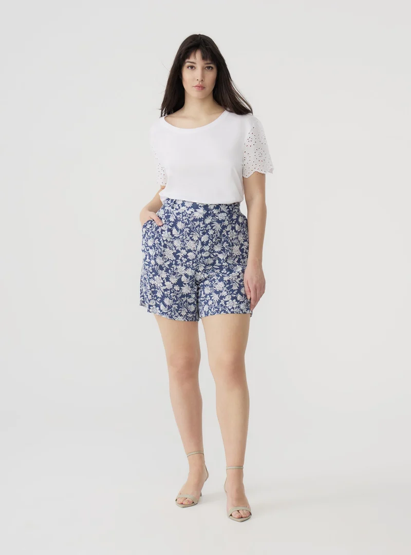 Shorts fantasia floreale
