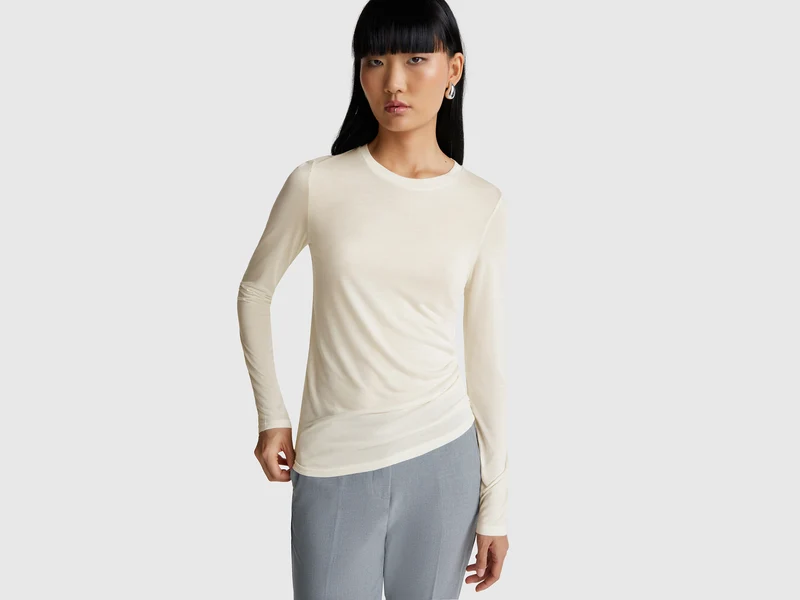 T-shirt in misto viscosa e cashmere