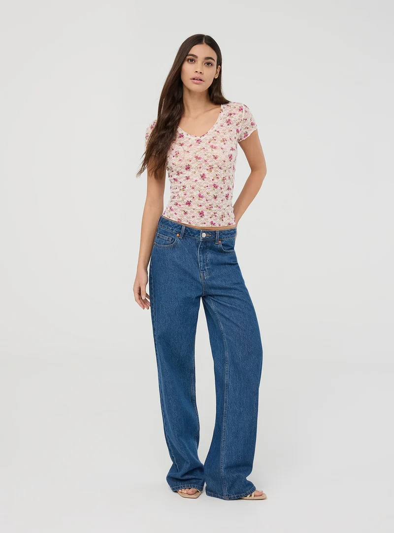 T-shirt in pizzo floreale