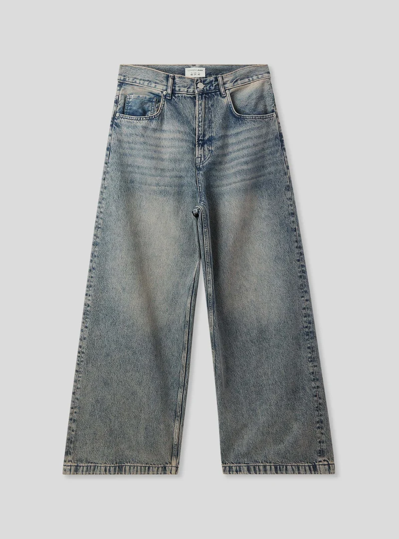 Jeans skater effetto sabbiato