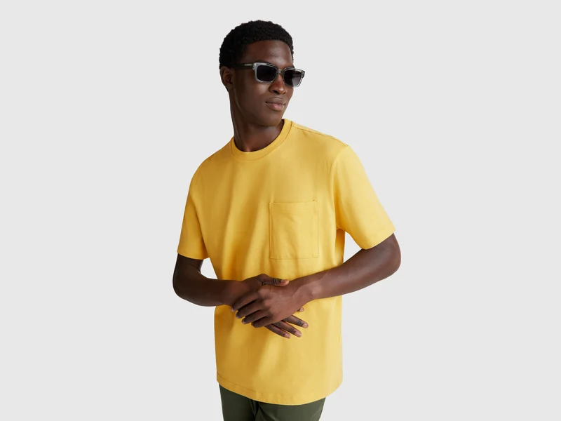 T-shirt in cotone con taschino
