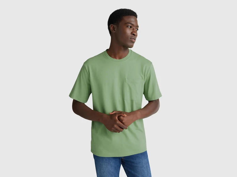 T-shirt in cotone con taschino