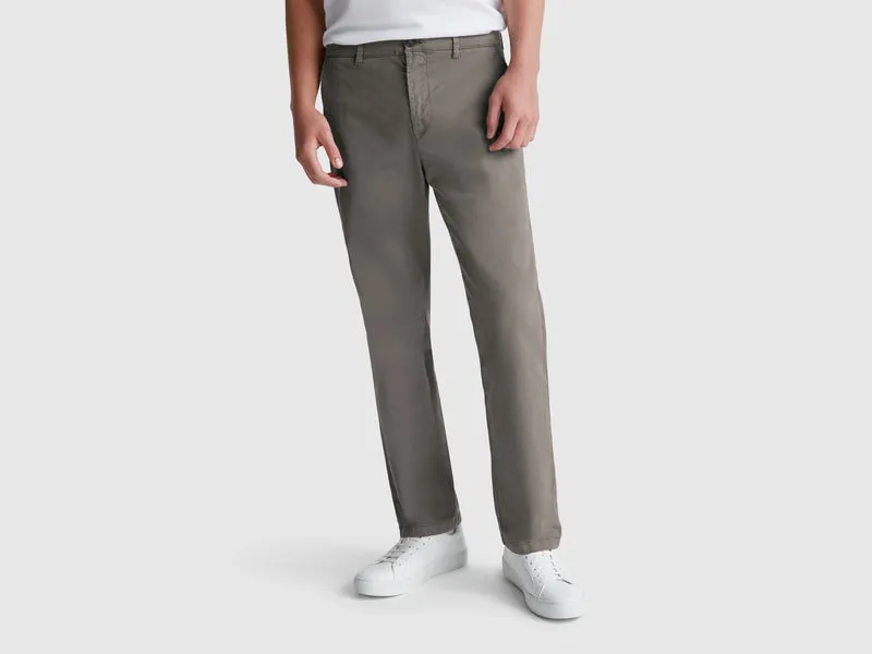 Chino straight fit
