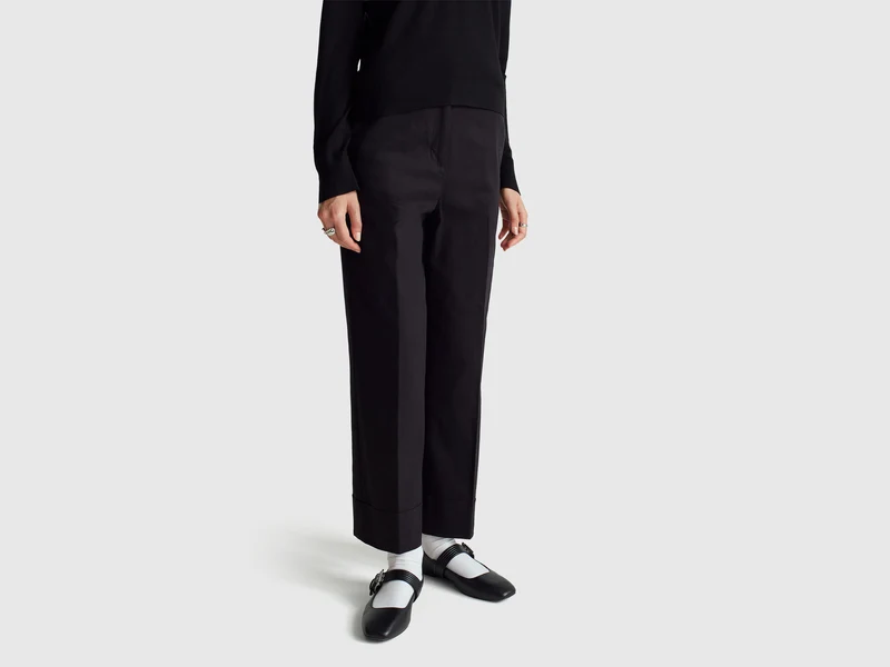 Pantaloni straight con risvolto
