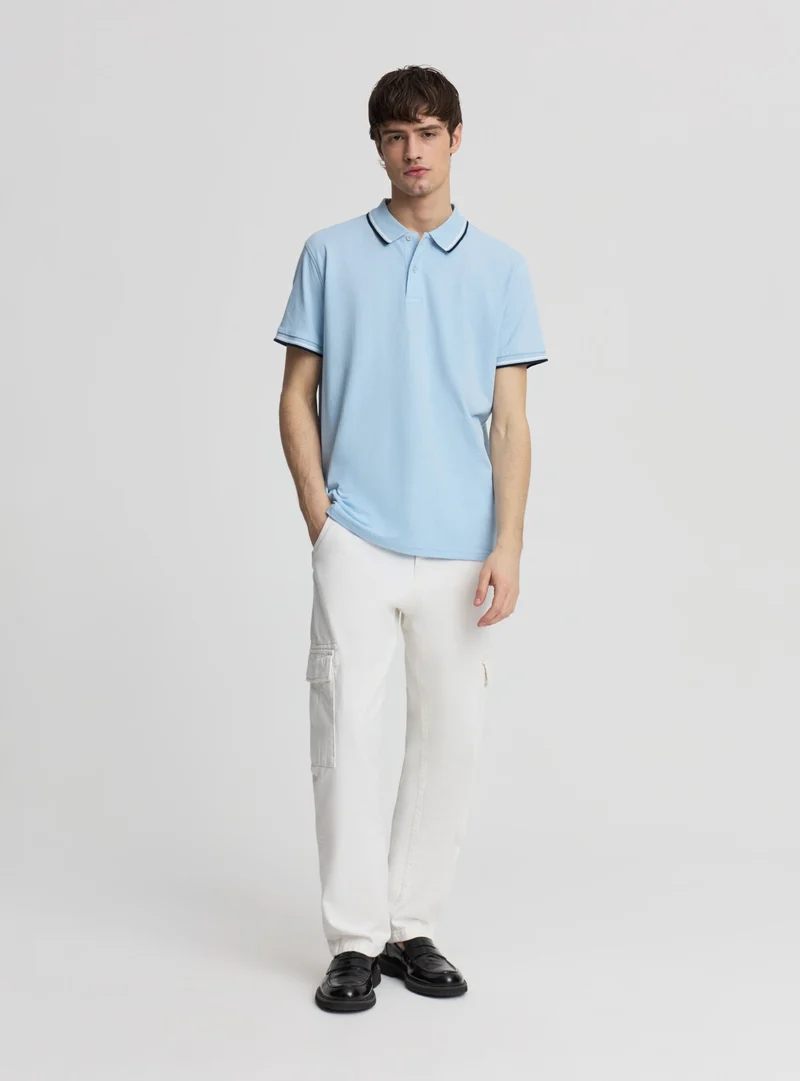 T-shirt polo con profili a contrasto