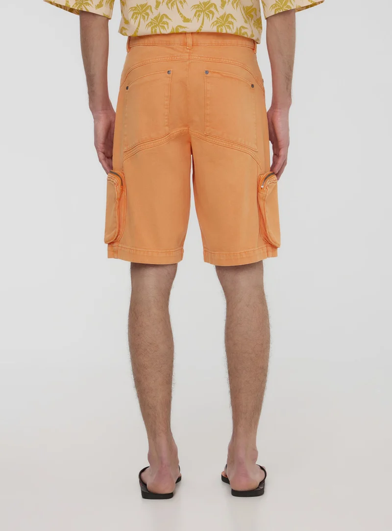 Pantaloncini cargo con tasche e zip TRNPOPLAB