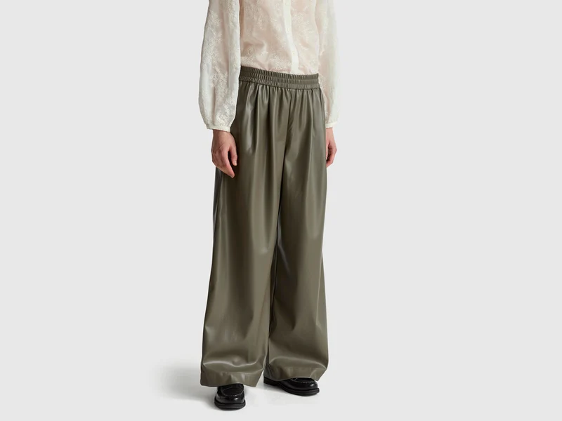 Pantaloni in tessuto spalmato