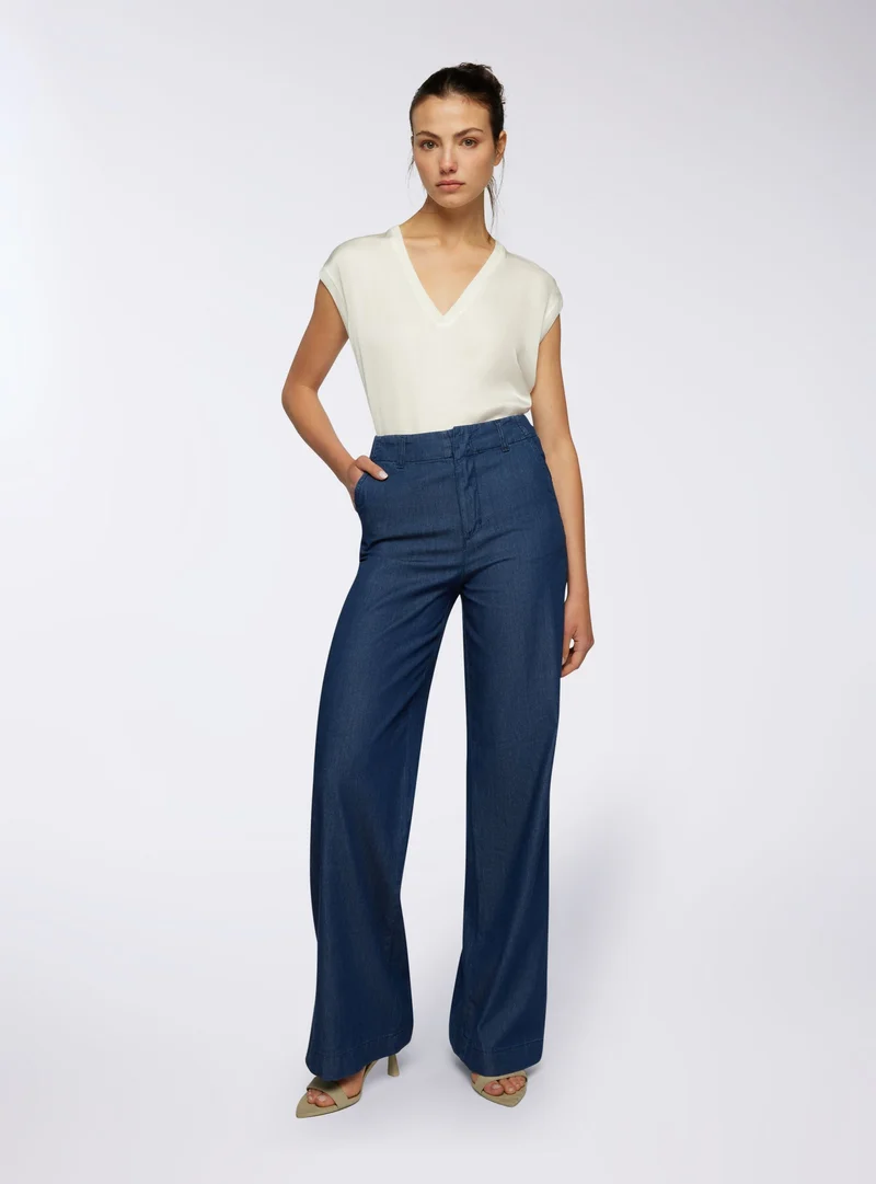 Jeans wide leg con tasche alla francese