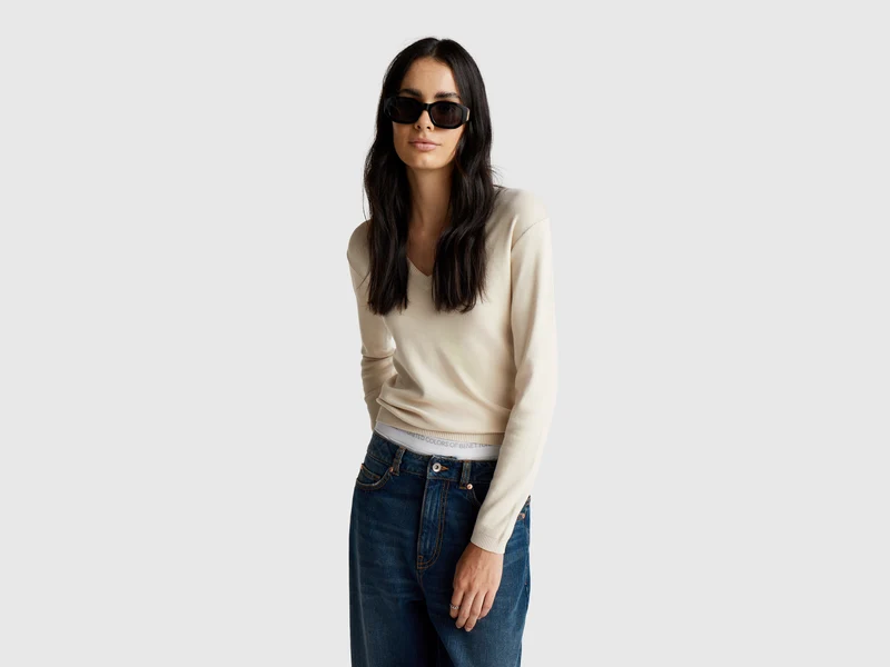 Maglia con scollo a V in puro cotone